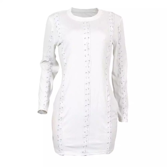 💎5/$25💎 Long Sleeve White Mini Dress - Picture 1 of 8